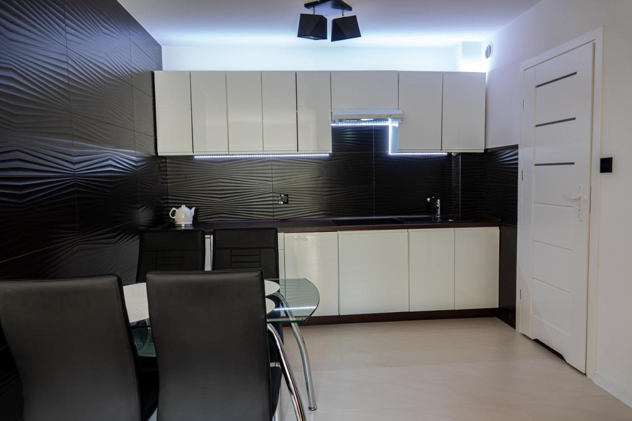 Apartament Przy Parku Z Duzym Tarasem ,Prywatny Parking Apartment Swinoujscie Bagian luar foto
